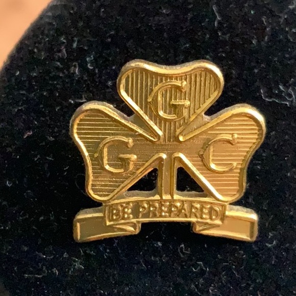 Jewelry - Girl Guide of Canada Vintage 1960’s Pin